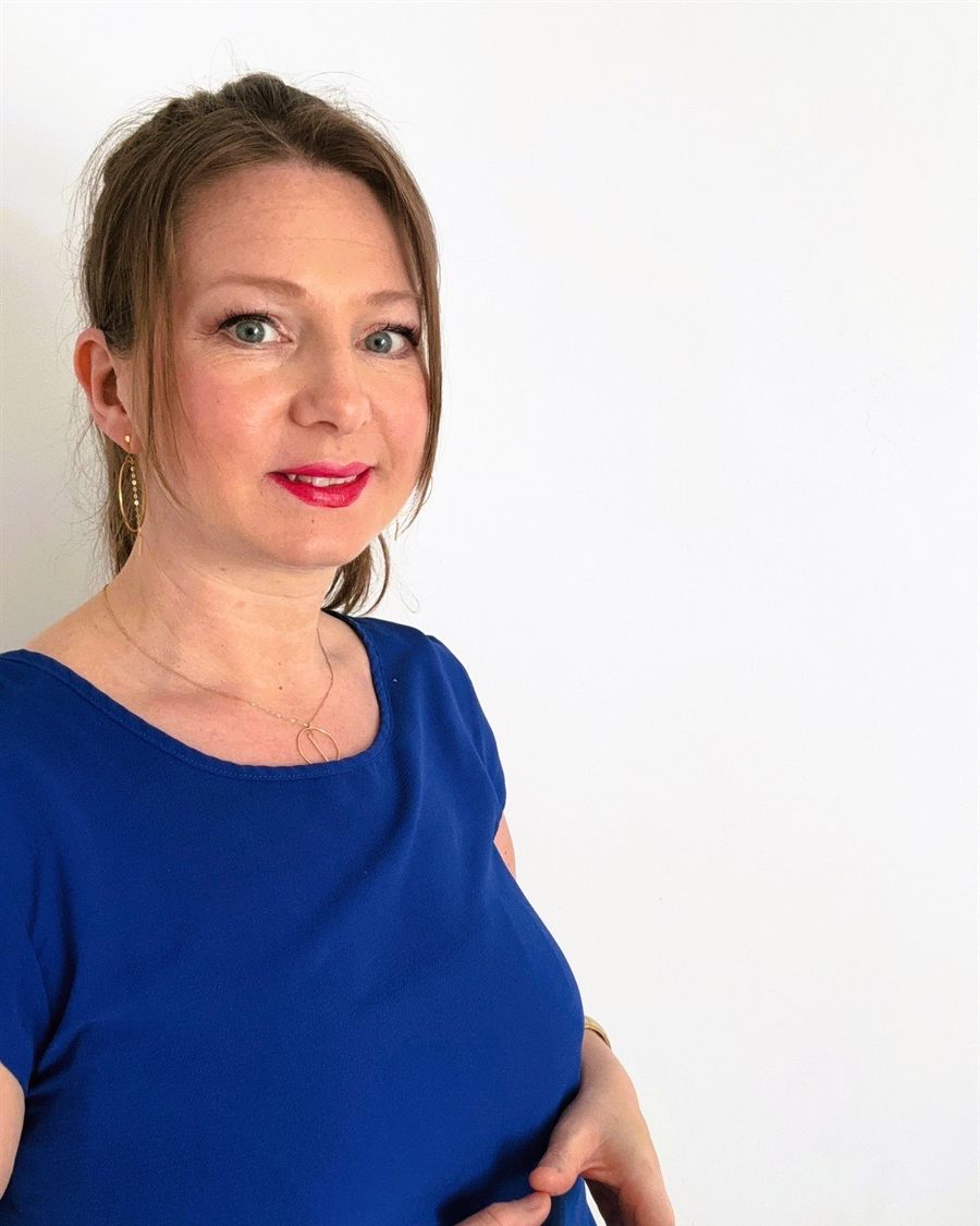 Portrait de Melissa Caufriez, thérapeute intégrative à Tournai